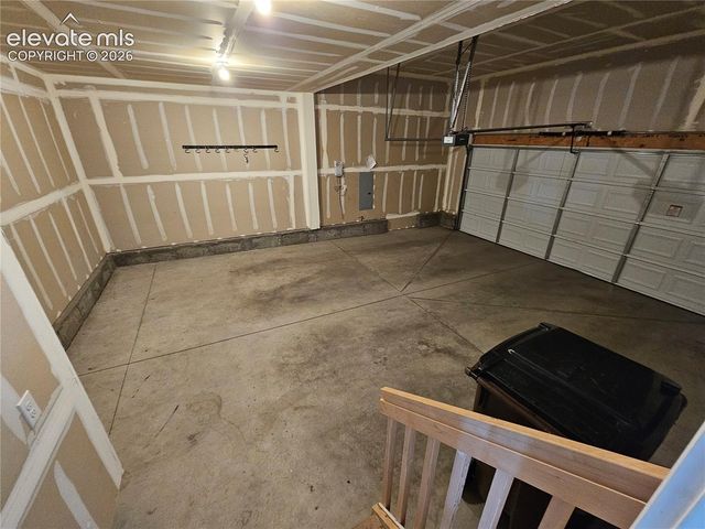 6729 Black Saddle Drive, Colorado Springs, CO 80924