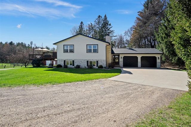 2244 90th Avenue, Eau Claire, WI 54703