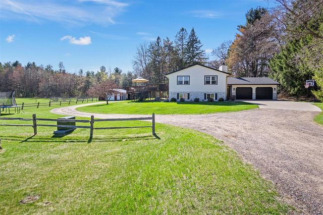 2244 90th Avenue, Eau Claire, WI 54703
