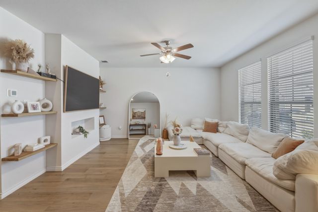 2137 Crooked Bow Drive, Mesquite, TX 75149