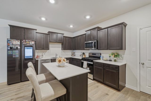 2137 Crooked Bow Drive, Mesquite, TX 75149