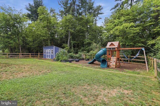 10823 HERSHEY DR, Williamsport, MD 21795