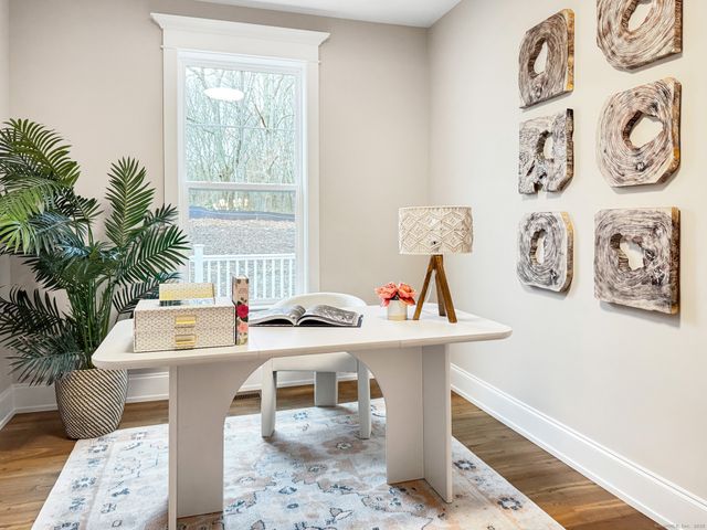 39 Summertime Circle, Stonington, CT 06379