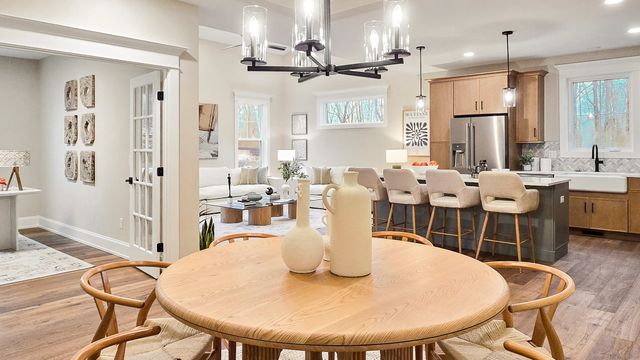 39 Summertime Circle, Stonington, CT 06379