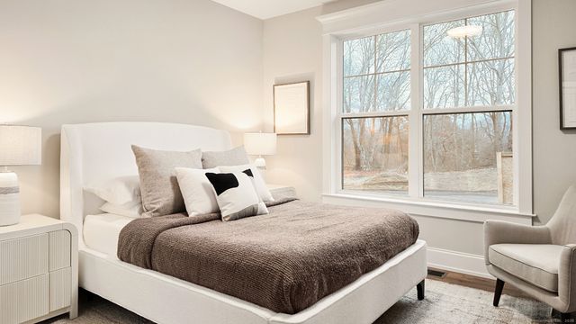 39 Summertime Circle, Stonington, CT 06379