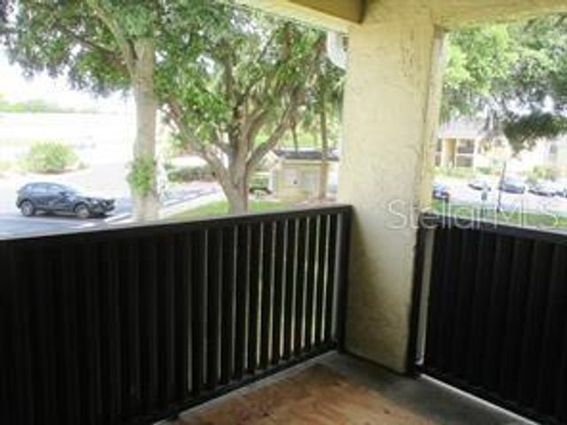 902 LAKE DESTINY ROAD G, Altamonte Springs, FL 32714