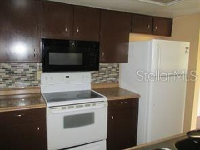 902 LAKE DESTINY ROAD G, Altamonte Springs, FL 32714