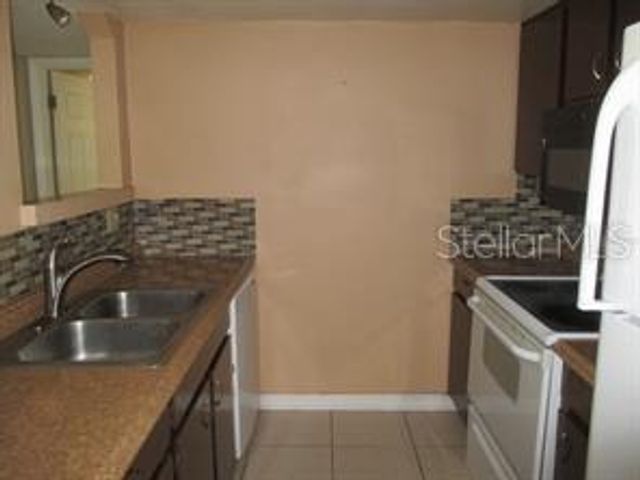 902 LAKE DESTINY ROAD G, Altamonte Springs, FL 32714