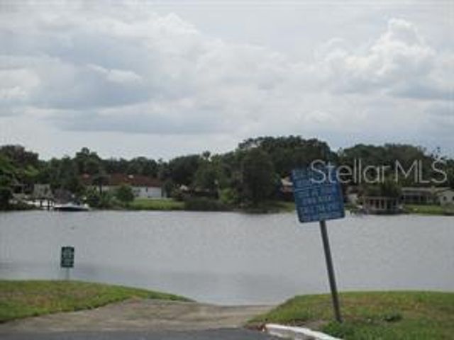 902 LAKE DESTINY ROAD G, Altamonte Springs, FL 32714