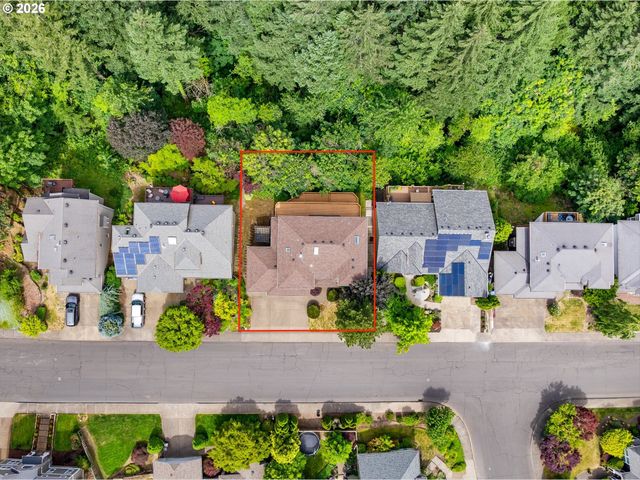 13425 Sw ESSEX Dr, Portland, OR 97223