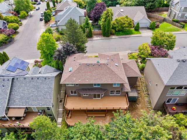 13425 Sw ESSEX Dr, Portland, OR 97223