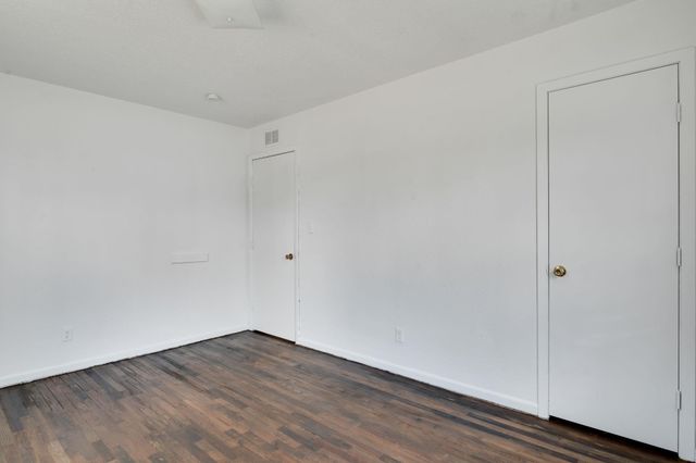 1928 N Spruce Ave, Wichita, KS 67214