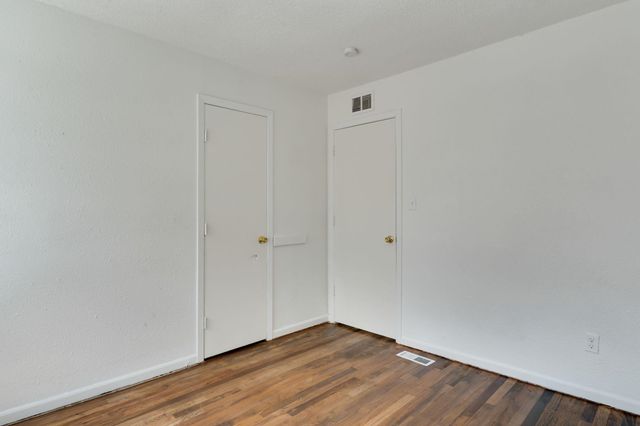 1928 N Spruce Ave, Wichita, KS 67214