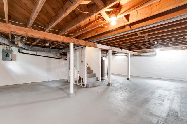 1928 N Spruce Ave, Wichita, KS 67214