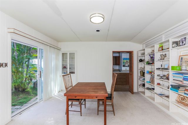 5446 Kirkwood Place, Honolulu, HI 96821