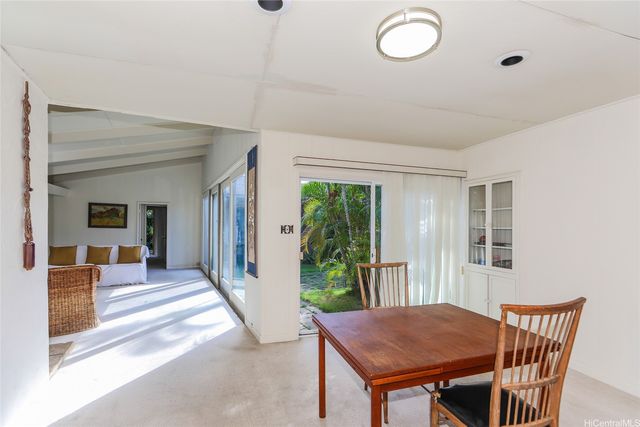 5446 Kirkwood Place, Honolulu, HI 96821