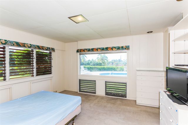 5446 Kirkwood Place, Honolulu, HI 96821