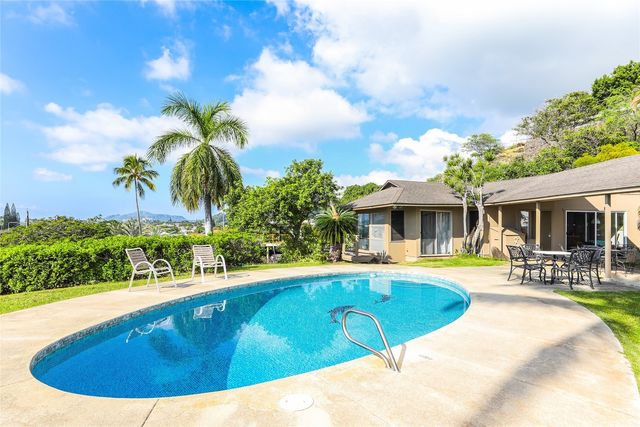 5446 Kirkwood Place, Honolulu, HI 96821