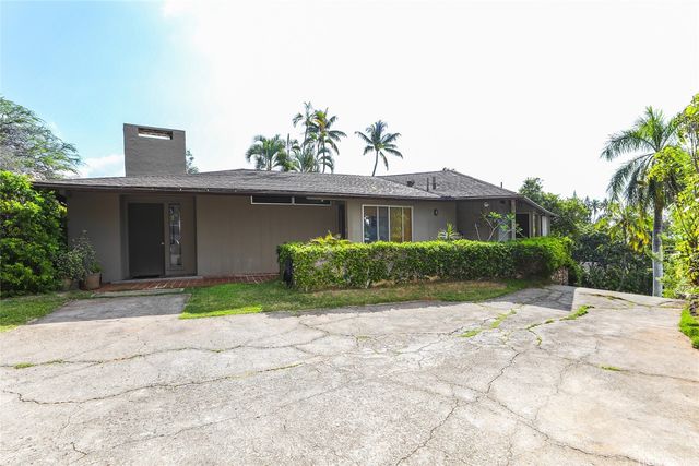 5446 Kirkwood Place, Honolulu, HI 96821