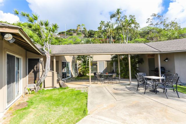 5446 Kirkwood Place, Honolulu, HI 96821