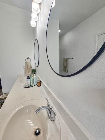 1685 Hosta, Conway, AR 72034