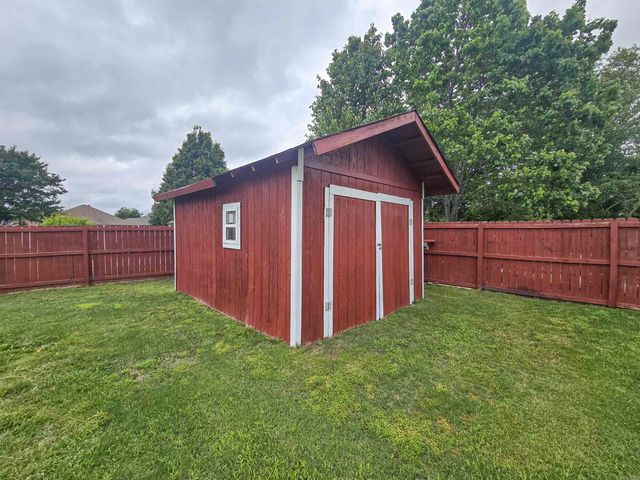 1685 Hosta, Conway, AR 72034