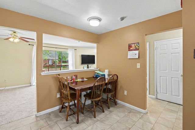 2041 W Franklin Drive, Canton, MI 48187