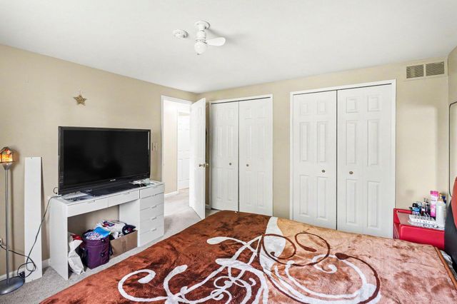 2041 W Franklin Drive, Canton, MI 48187