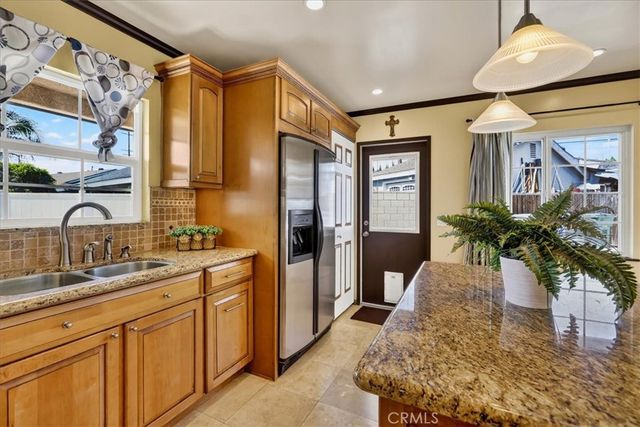 12606 Groveside Avenue, La Mirada, CA 90638
