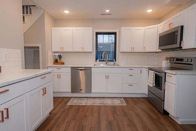 602 8th Street E, Winona, MN 55987