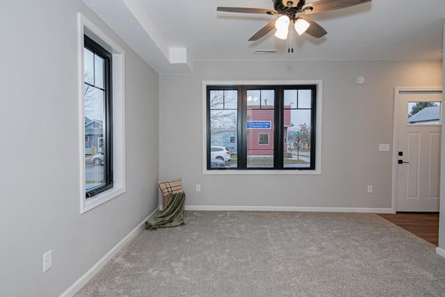 602 8th Street E, Winona, MN 55987