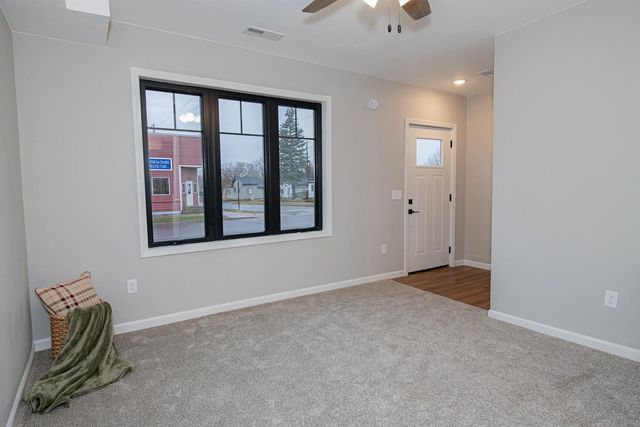 602 8th Street E, Winona, MN 55987