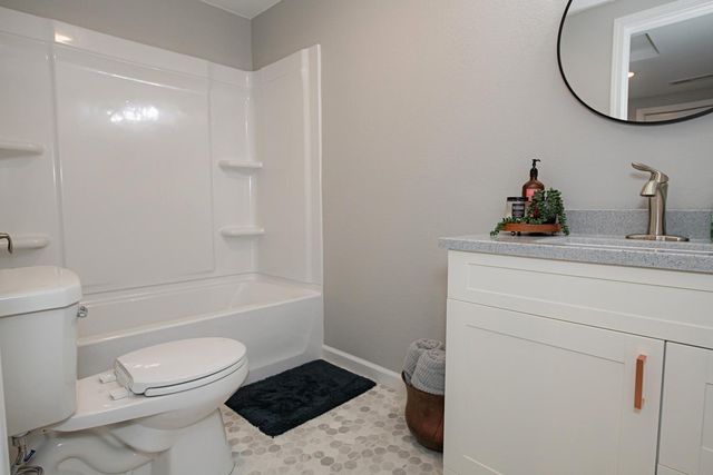 602 8th Street E, Winona, MN 55987