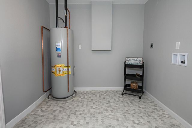 602 8th Street E, Winona, MN 55987