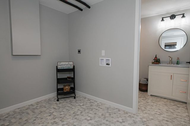 602 8th Street E, Winona, MN 55987