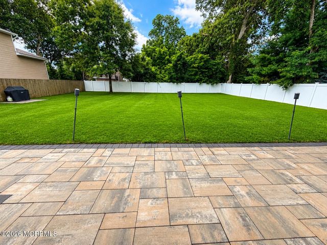 813 Bay Avenue, Toms River, NJ 08753