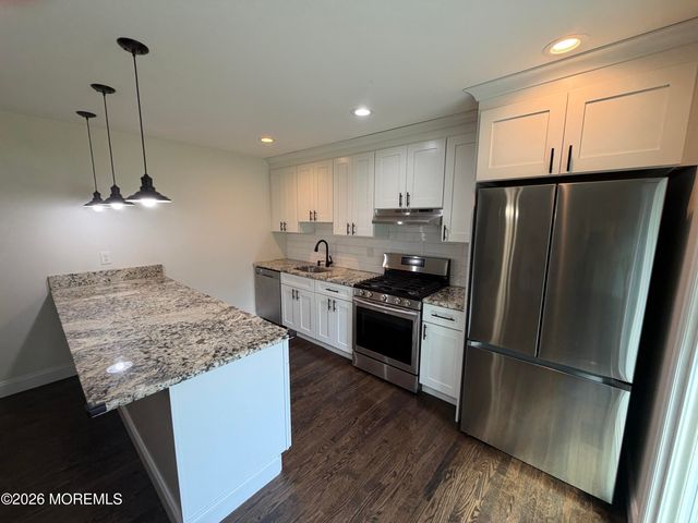 813 Bay Avenue, Toms River, NJ 08753