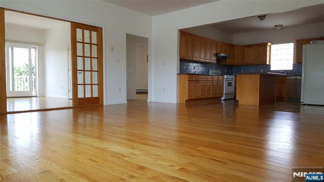 351 Main Avenue, Wallington, NJ 07057