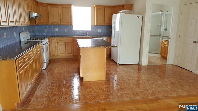 351 Main Avenue, Wallington, NJ 07057