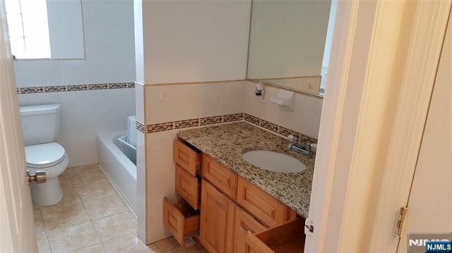 351 Main Avenue, Wallington, NJ 07057