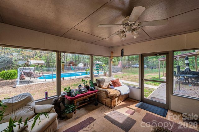 70 Sienna Drive, Hickory, NC 28601