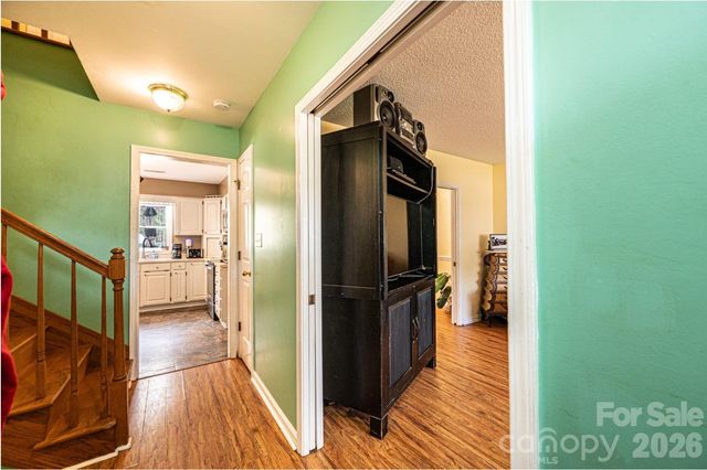 70 Sienna Drive, Hickory, NC 28601