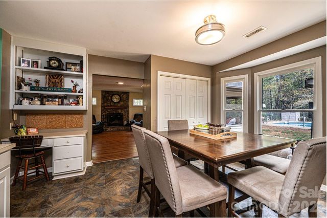70 Sienna Drive, Hickory, NC 28601