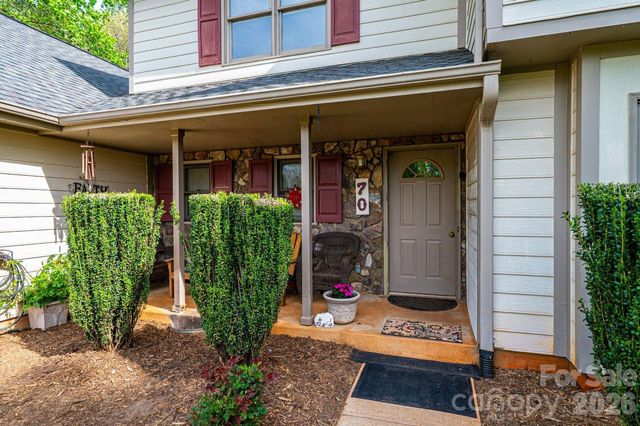 70 Sienna Drive, Hickory, NC 28601