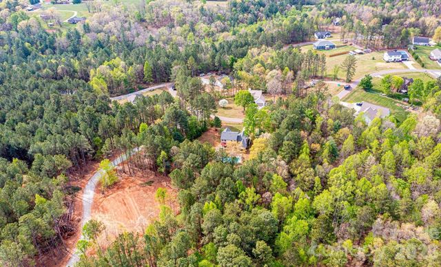 70 Sienna Drive, Hickory, NC 28601