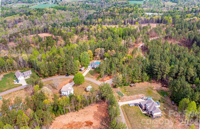 70 Sienna Drive, Hickory, NC 28601