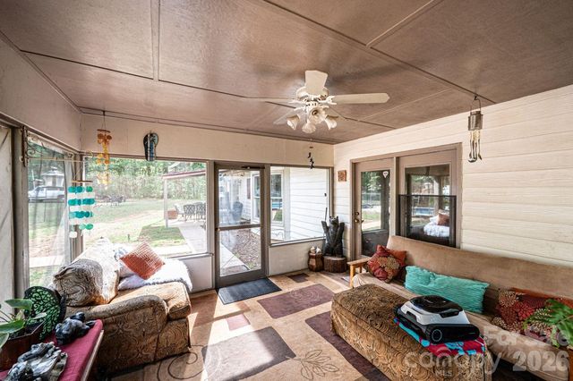 70 Sienna Drive, Hickory, NC 28601