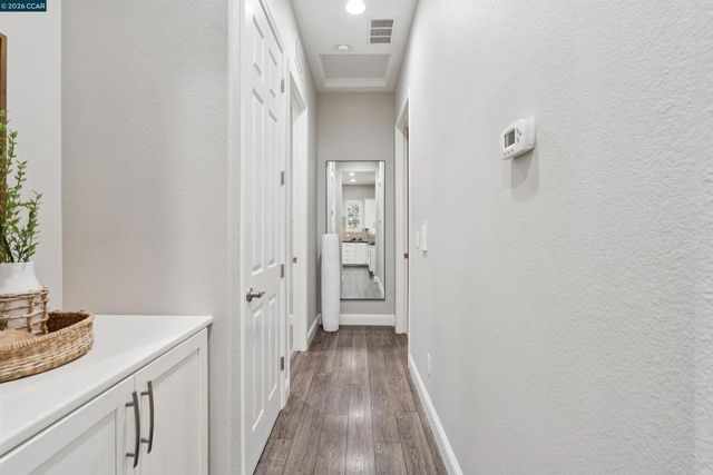 28 Wild Plum Way, Orinda, CA 94563