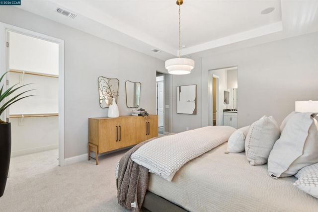 28 Wild Plum Way, Orinda, CA 94563