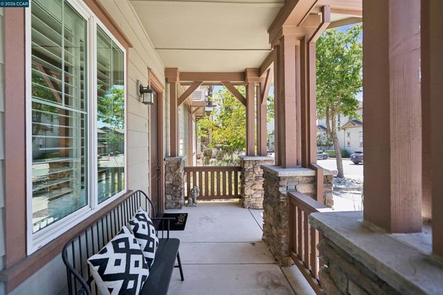 28 Wild Plum Way, Orinda, CA 94563